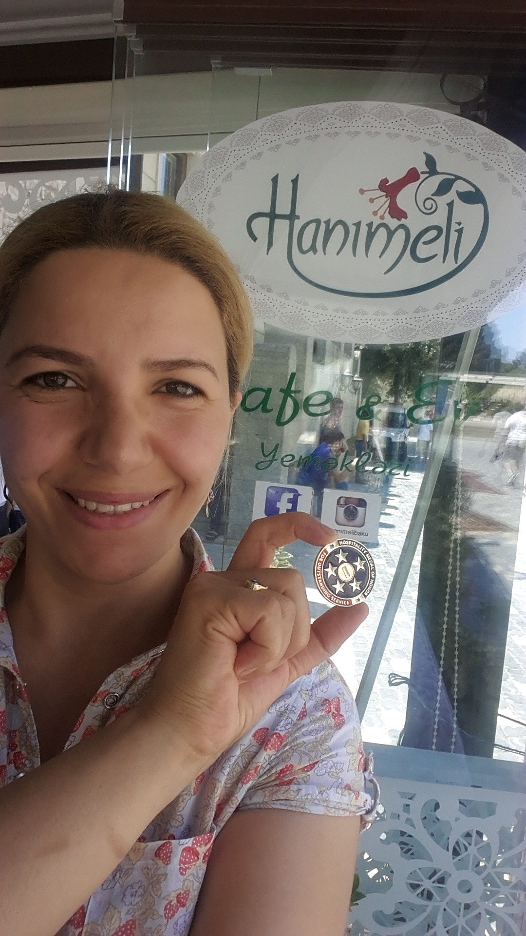 GUNEL at Hanimeli cafe
